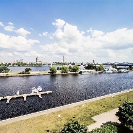 Winwinstay Superior Apartment By River Daugava Riga Exterior photo