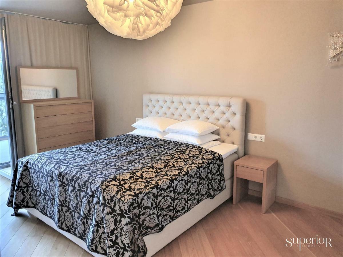 Winwinstay Superior Apartment By River Daugava Riga Exterior photo