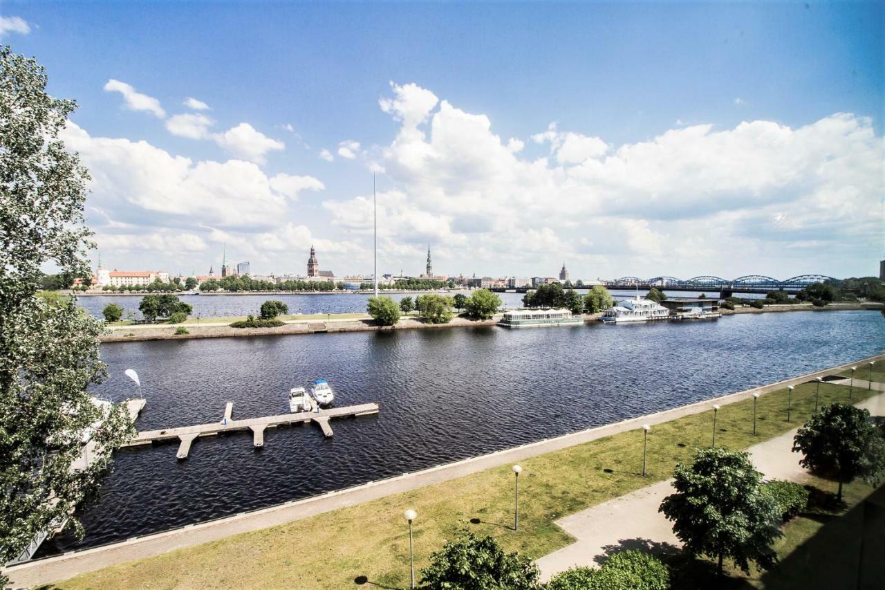 Winwinstay Superior Apartment By River Daugava Riga Exterior photo